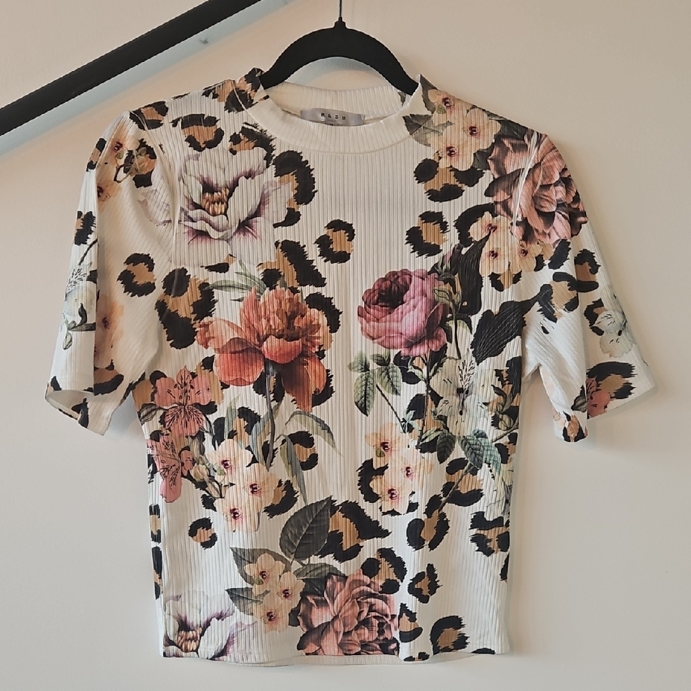 Gaze Floral and Leopard Print Women's Top